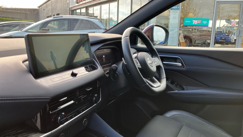 Nissan Qashqai 1.3 DiG-T MH 158 Tekna 5dr Xtronic Petrol Hatchback